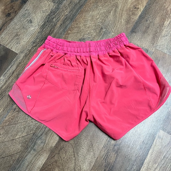 Lulu shorts - Picture 2 of 4